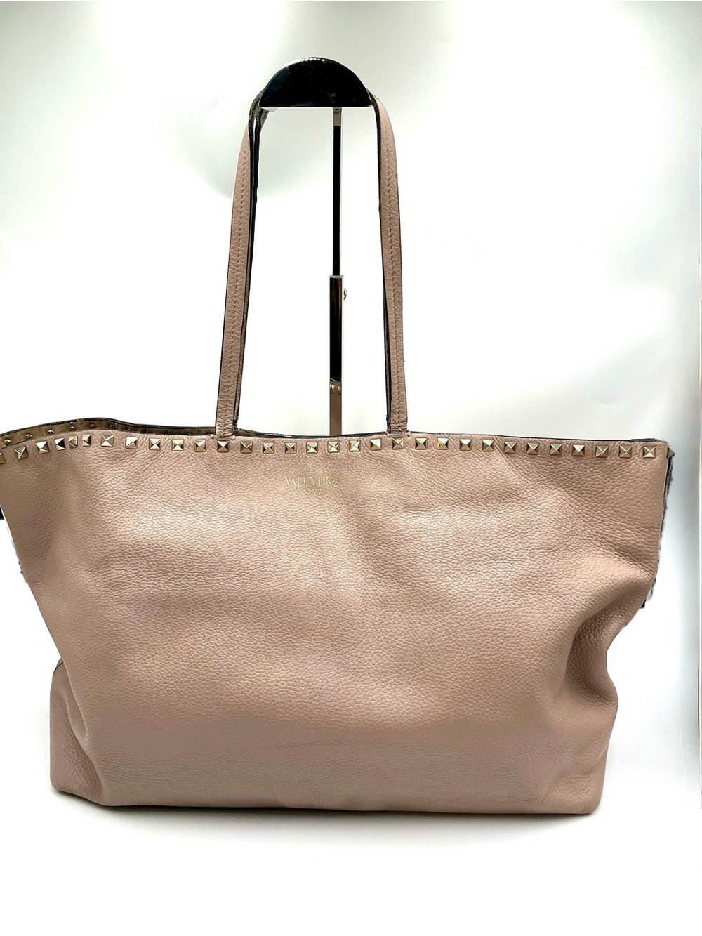 Valentino Garavani Pebbled Leather Rockstud Shopper Tote #1172